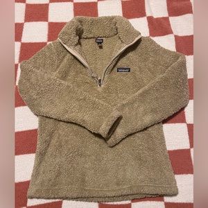 Patagonia pullover size small, great condition!